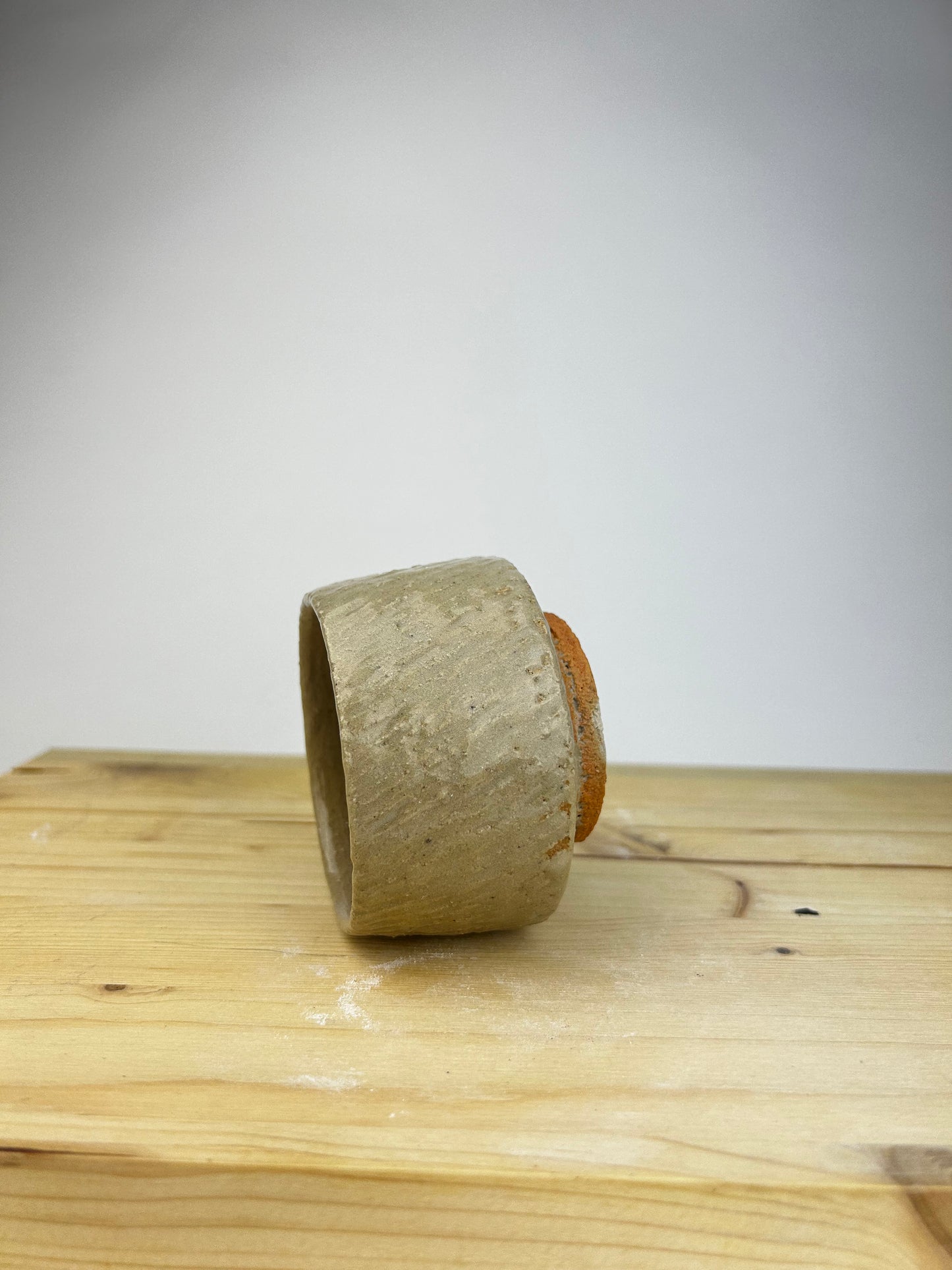 Textured cup