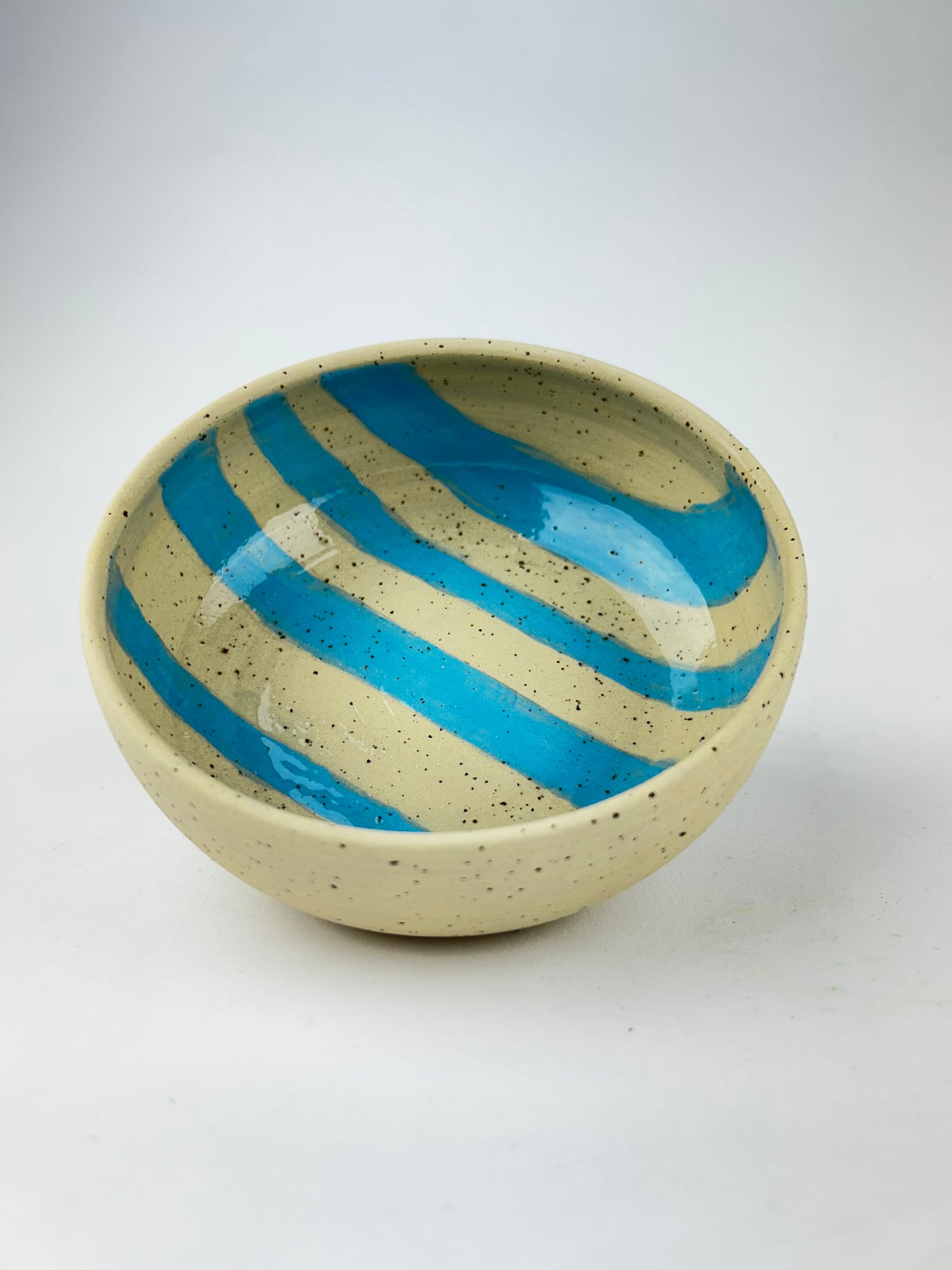 Magnesium bowl