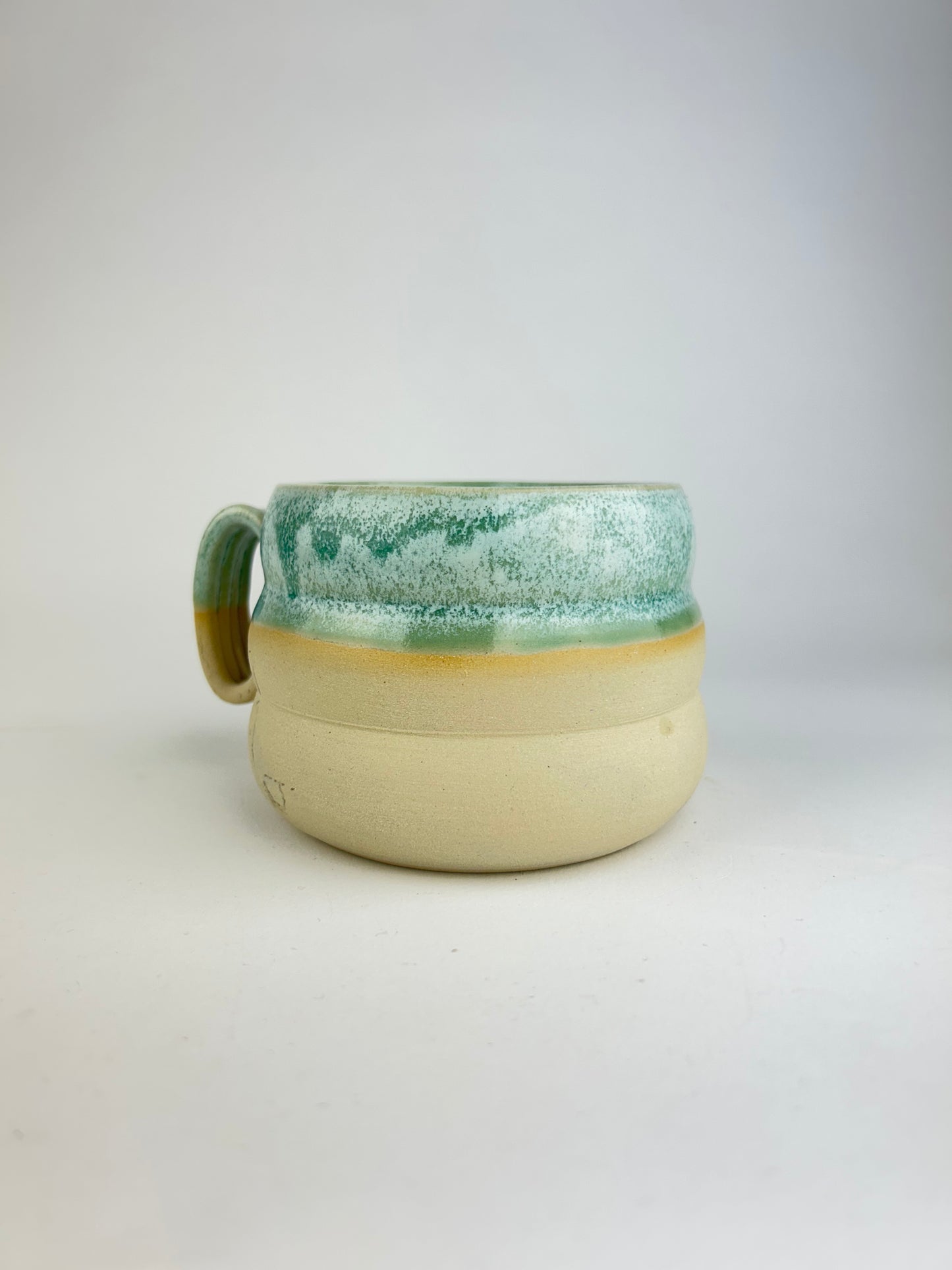 Blue oil mug