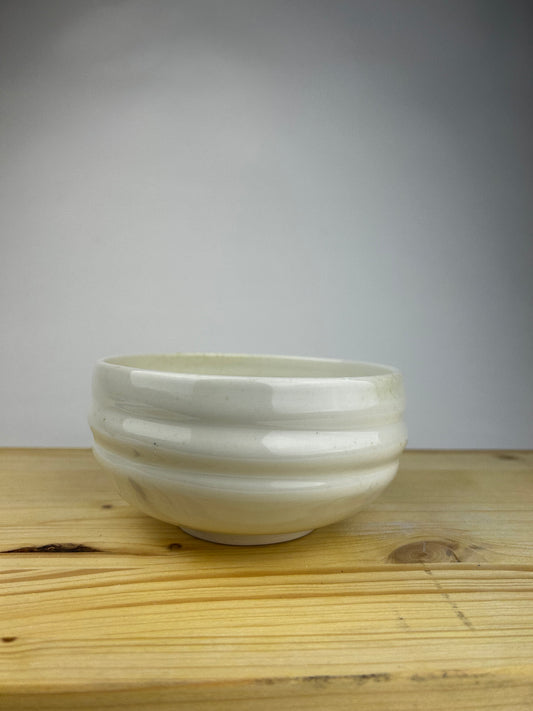 Spiral porcelain bowl