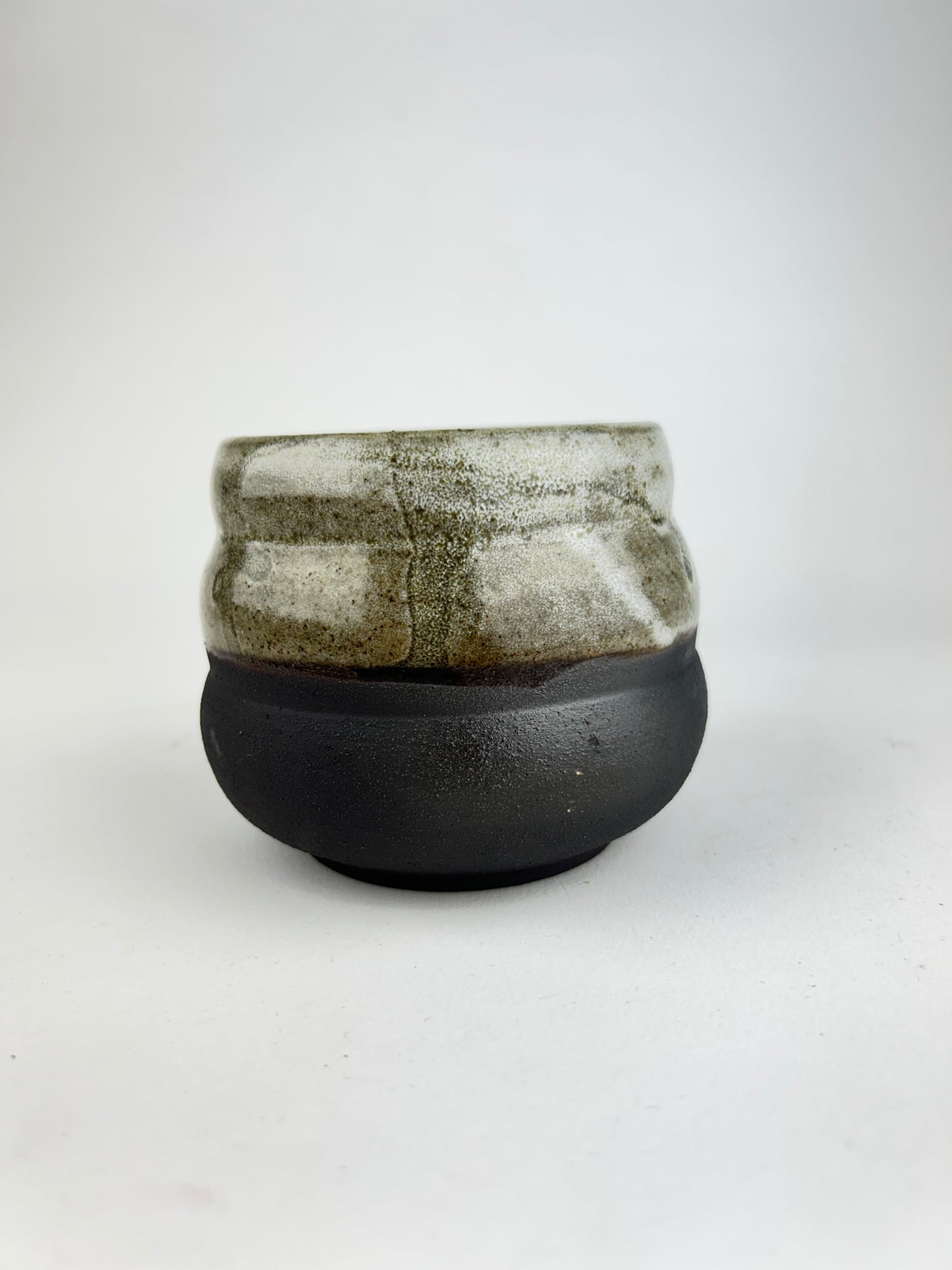 Brown oil cup