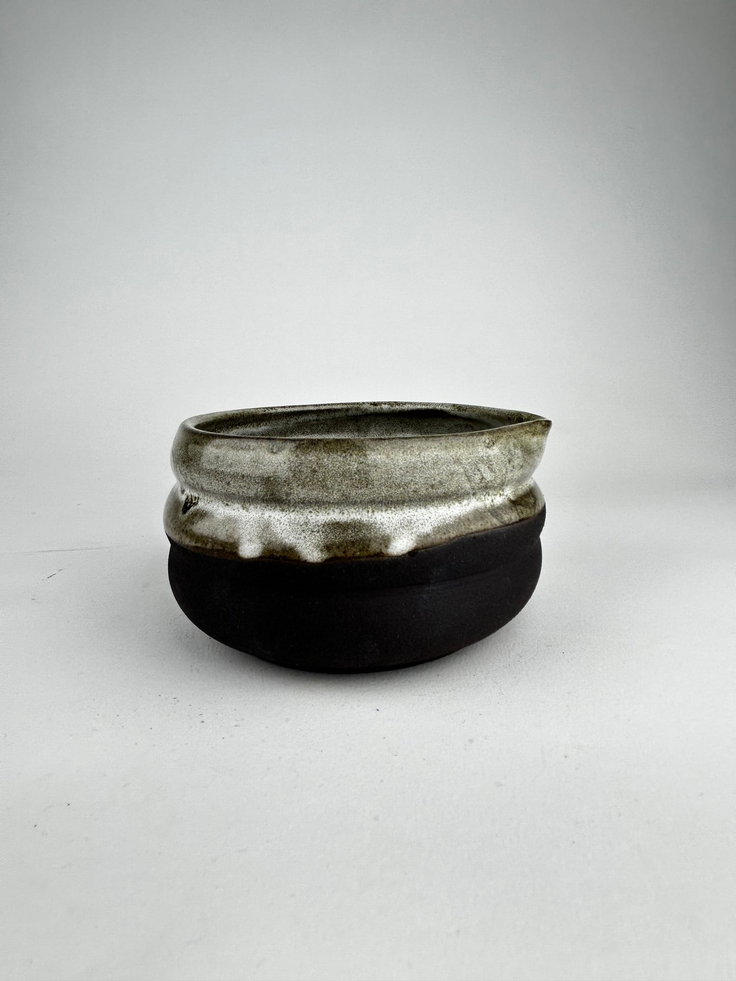 Brown oil matcha bowl