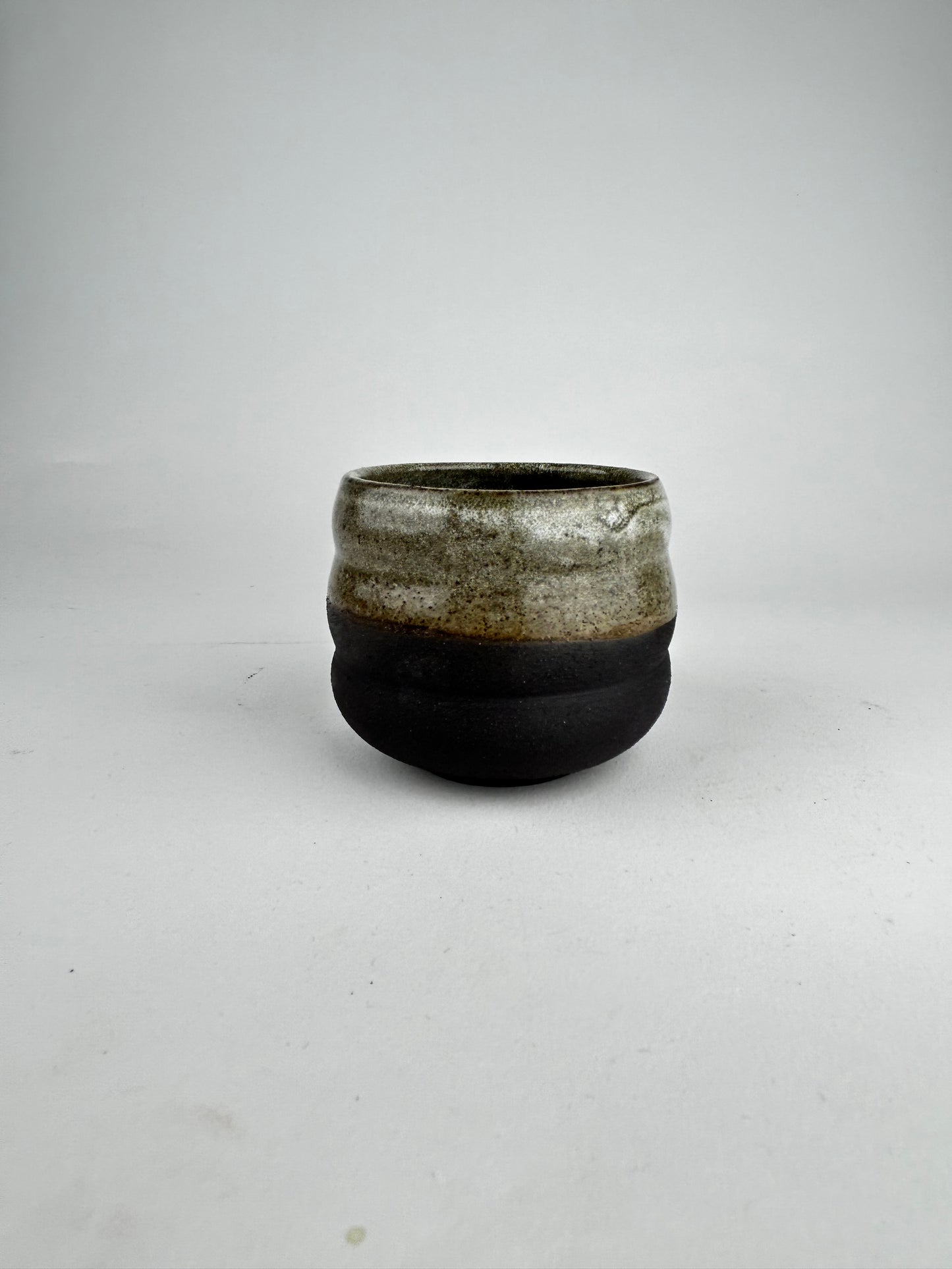 Brown oil cup
