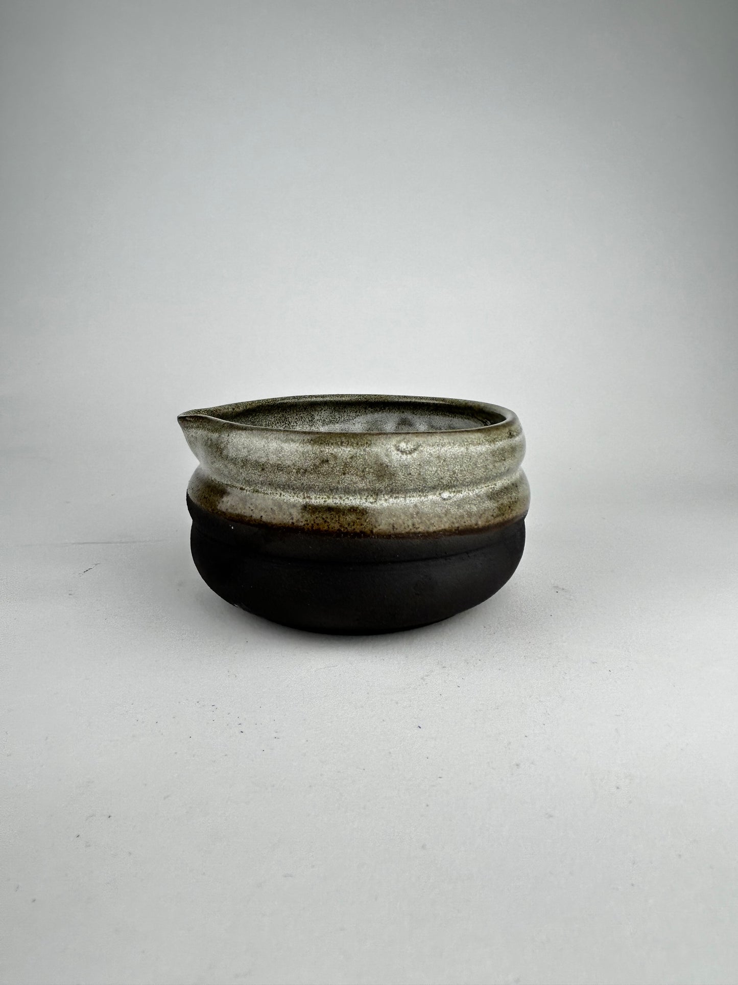 Brown oil matcha bowl