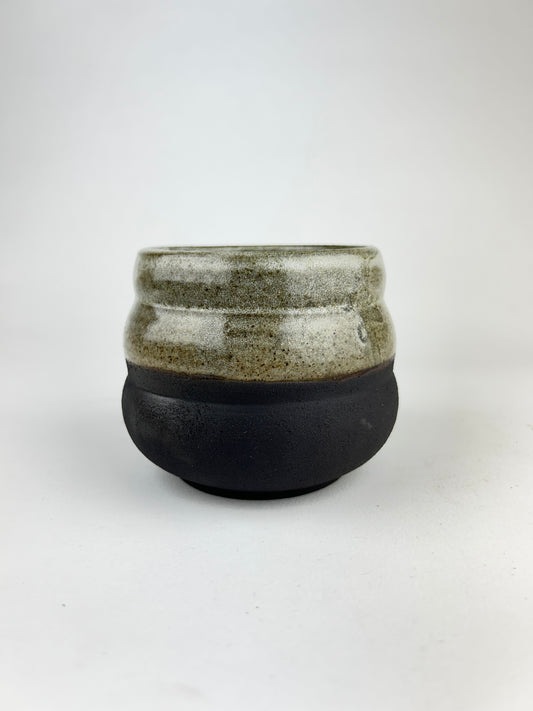 Brown oil cup