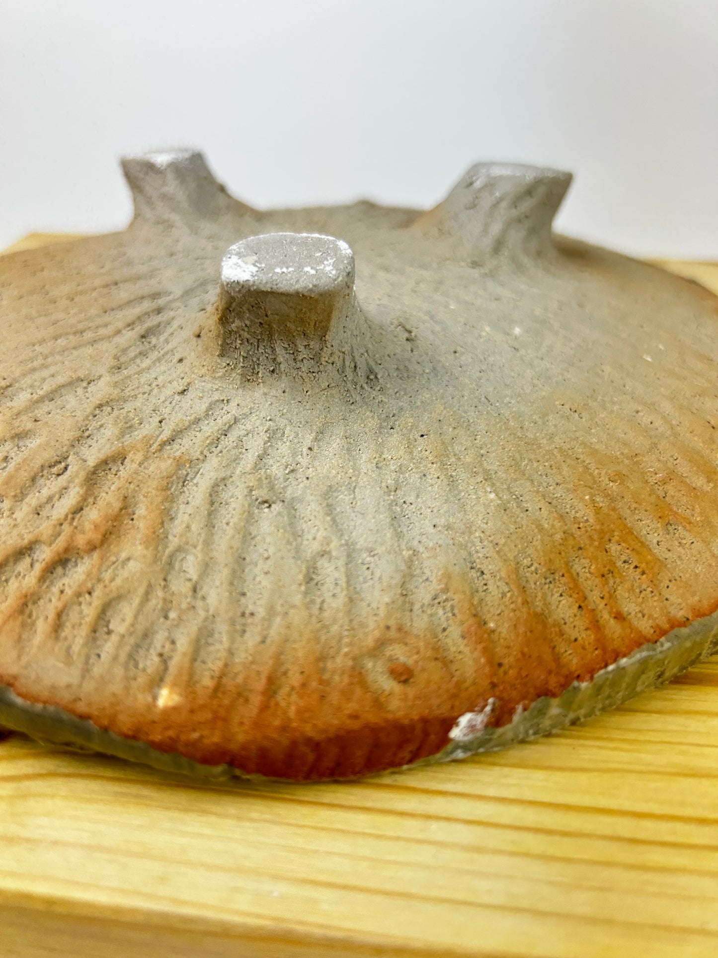 Textured platter